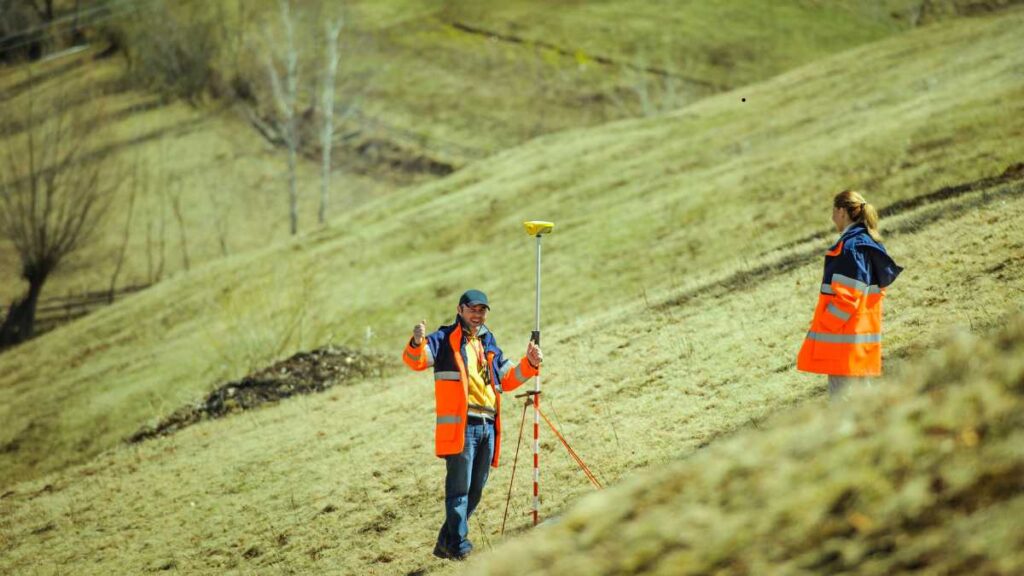 topografia levantamento planialtimétrico